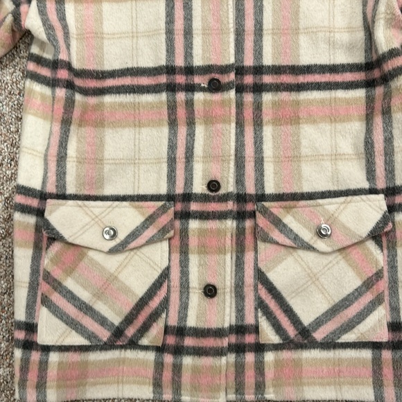 Carré Noir plaid shacket size small - Picture 3 of 7
